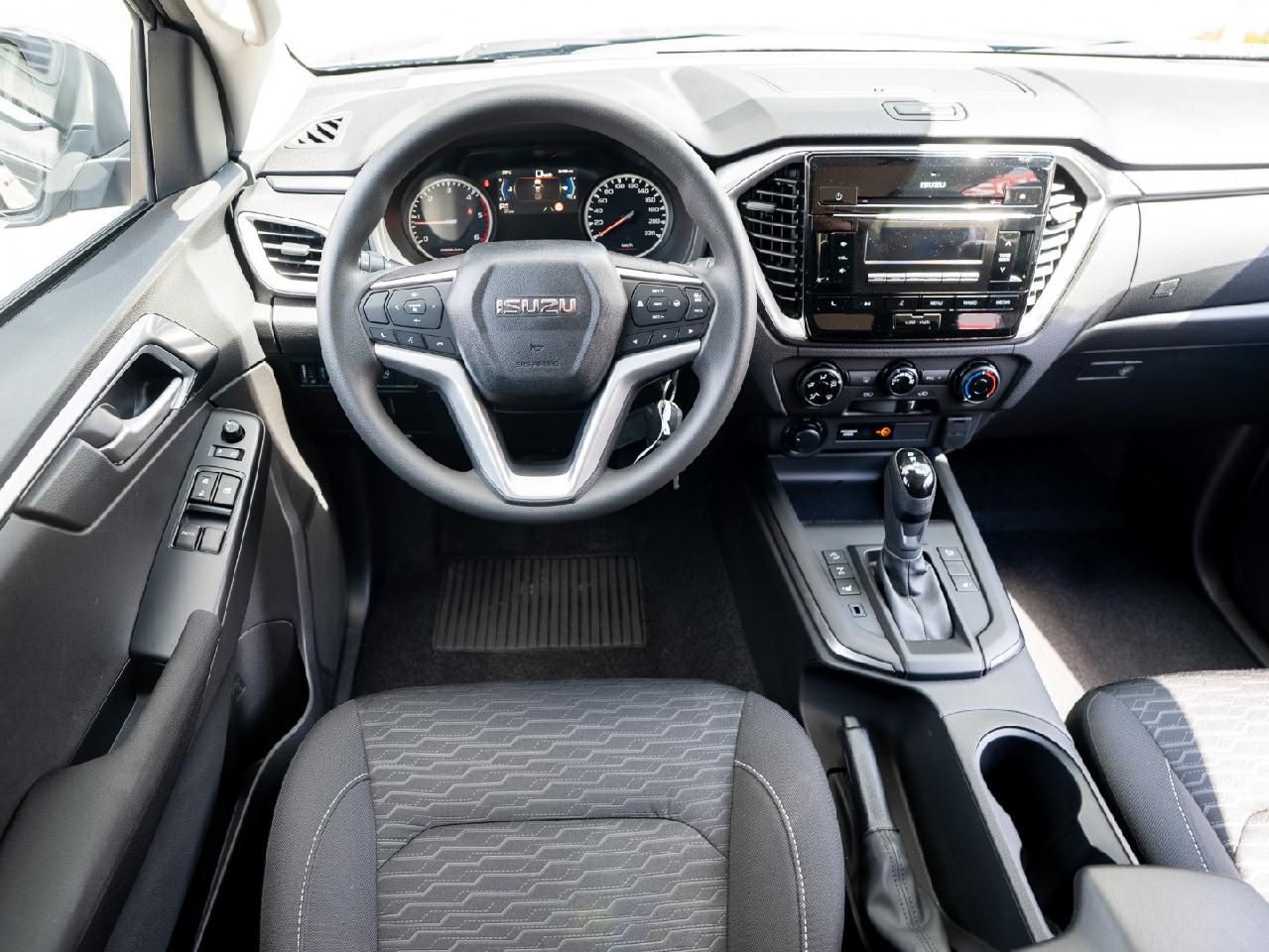 Fahrzeugabbildung Isuzu D-Max Space Cab LS PEPEC Umbau