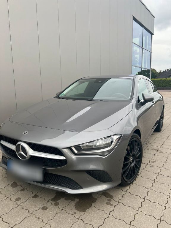 Image of Mercedes-Benz CLA 180