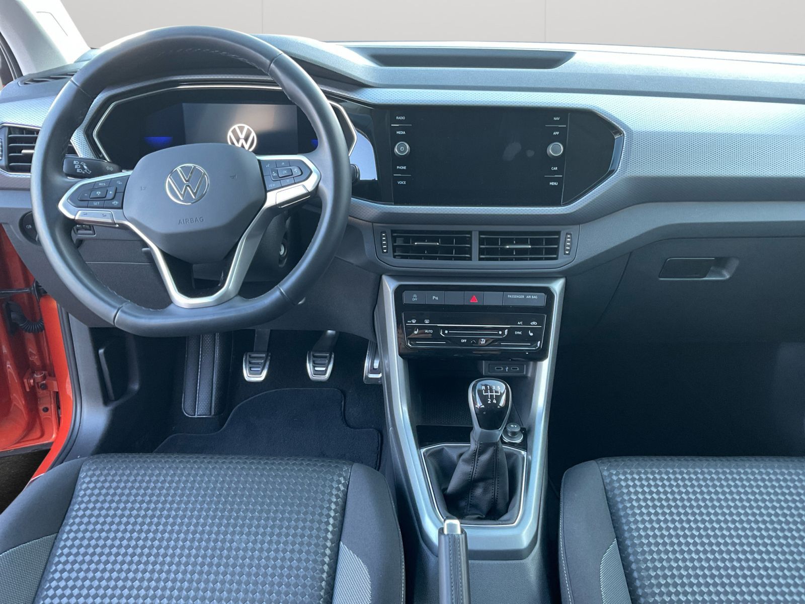 Volkswagen T-Cross - Bild 10