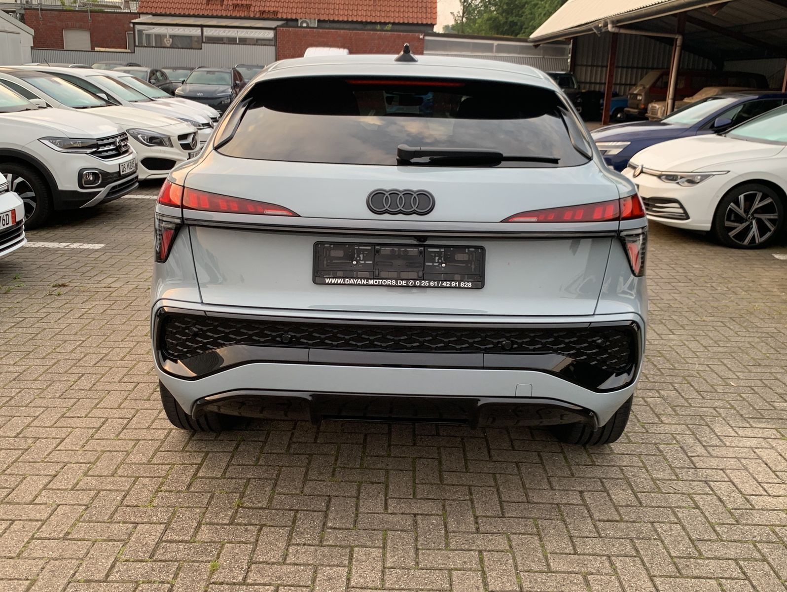 Audi Q3 Sportbacke-Hybrid S Line Tech Pro Memo foto 6