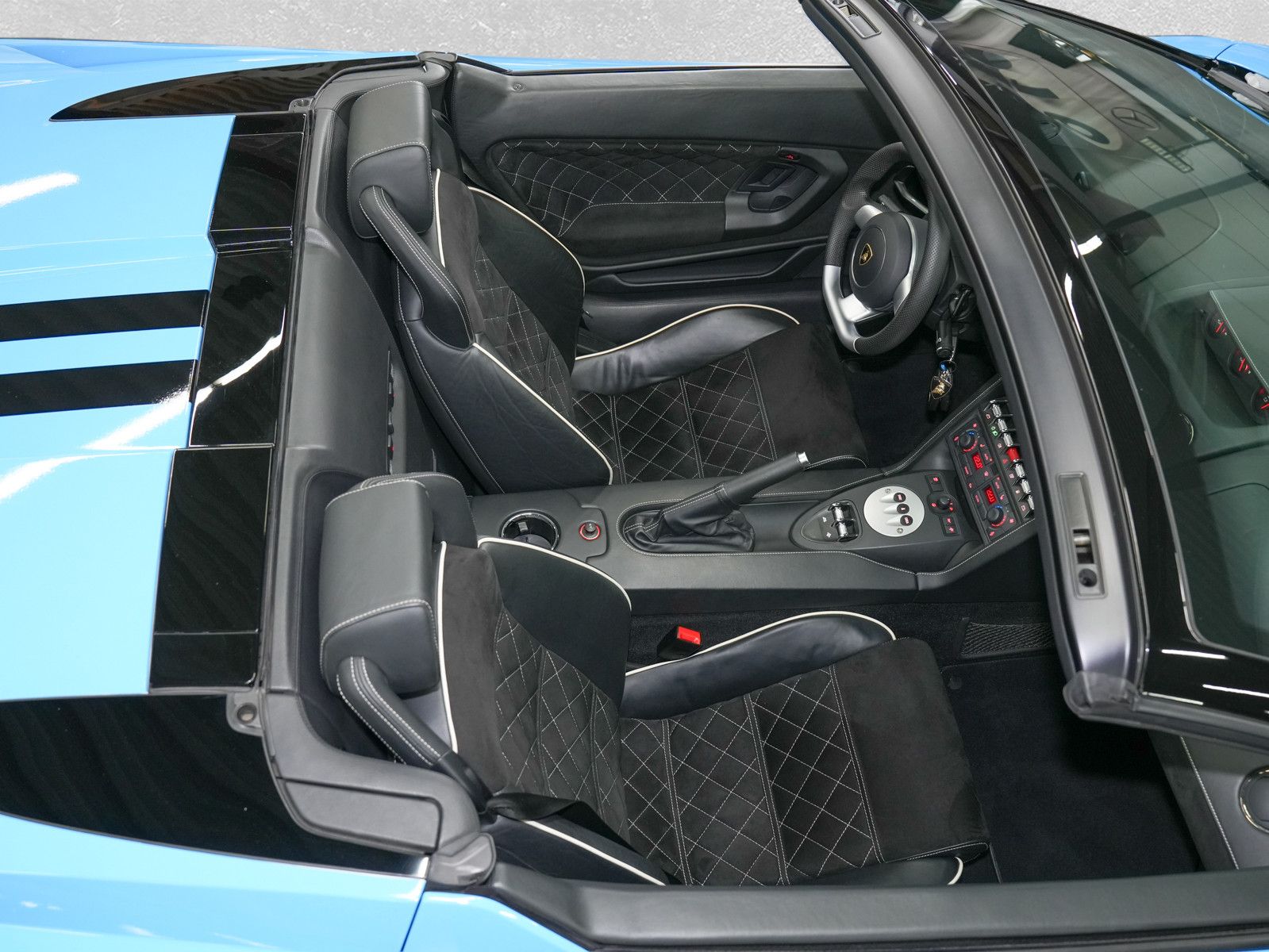 Fahrzeugabbildung Lamborghini Gallardo LP 560Spyder - Lift|19"Apollo|Q-Citura