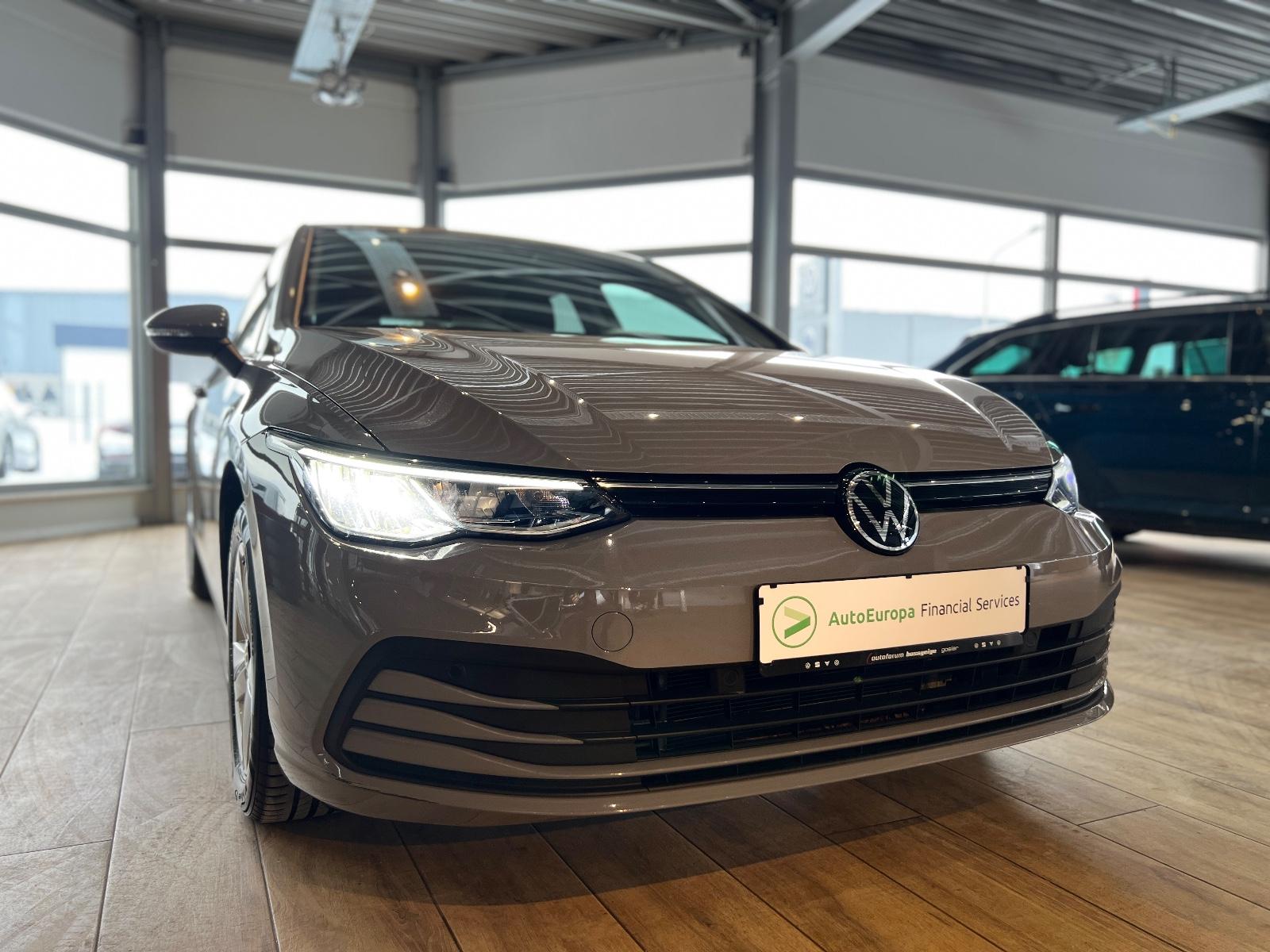 Volkswagen Golf VIII Life 1.5 TSI/ACC/NAVI/KAMERA/TEMPOMAT