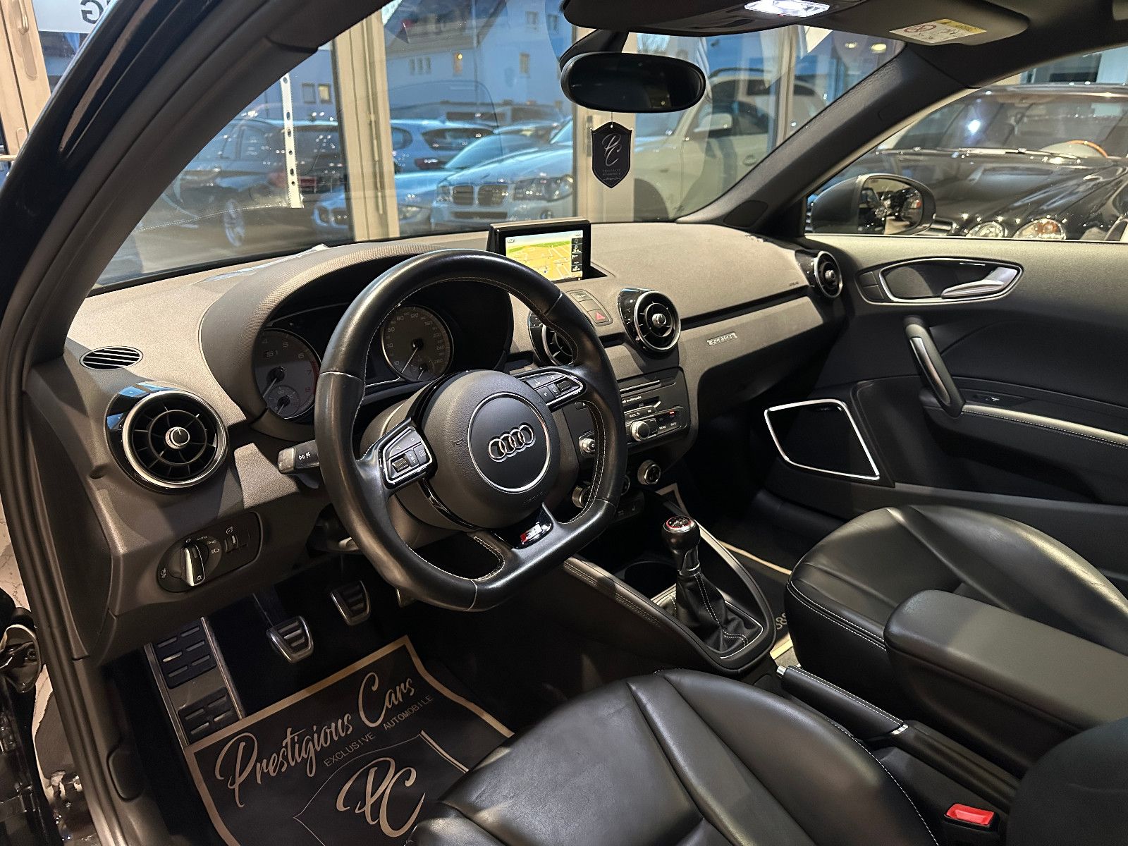 Audi S1 2.0 TFSI Quattro 350 PS Leder Navi Pano BOSE foto 11