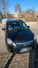 Opel Zafira Familienwagen - : Familienwagen