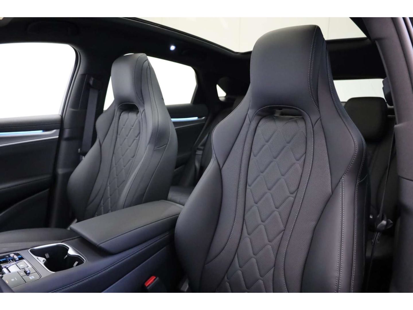 BYD SEALION 7