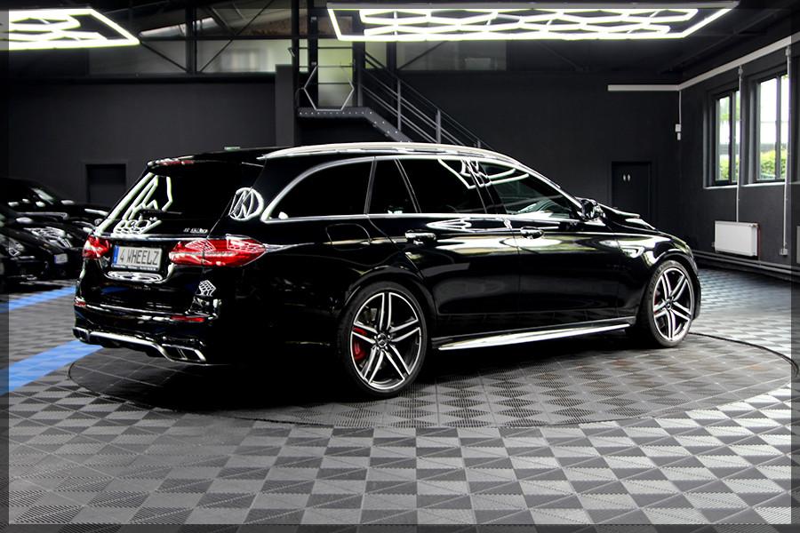 Mercedes-Benz E 63 AMG NAVI / CAM / PDC / LEDER