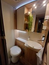 Eura Mobil IL 720 EB Hubstützen Luftfederung usw - Wohnmobil oder -wagen Us