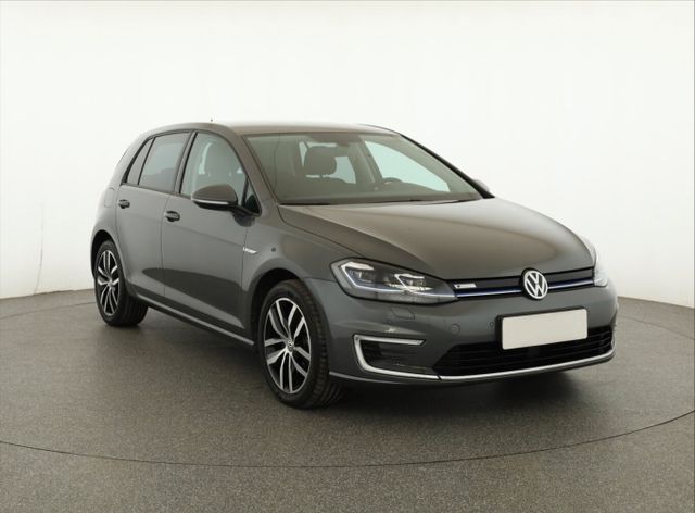 Volkswagen e-Golf 32 kWh, 37 Ah 2019 , Automatik, Navi,