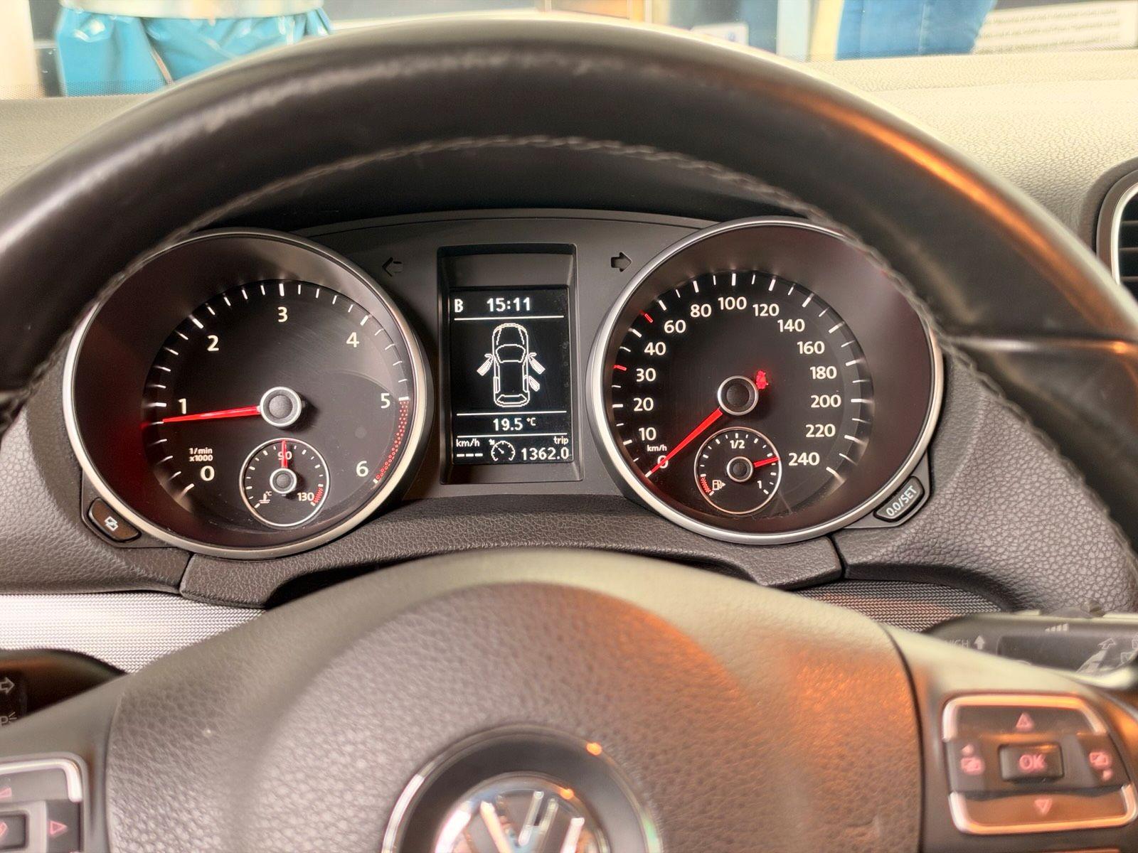 Volkswagen Golf 2012 — photo 11