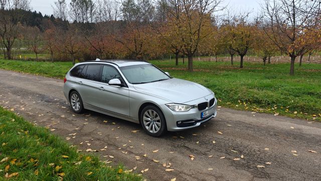 BMW 330d xDrive Touring Sport Line Automatic 