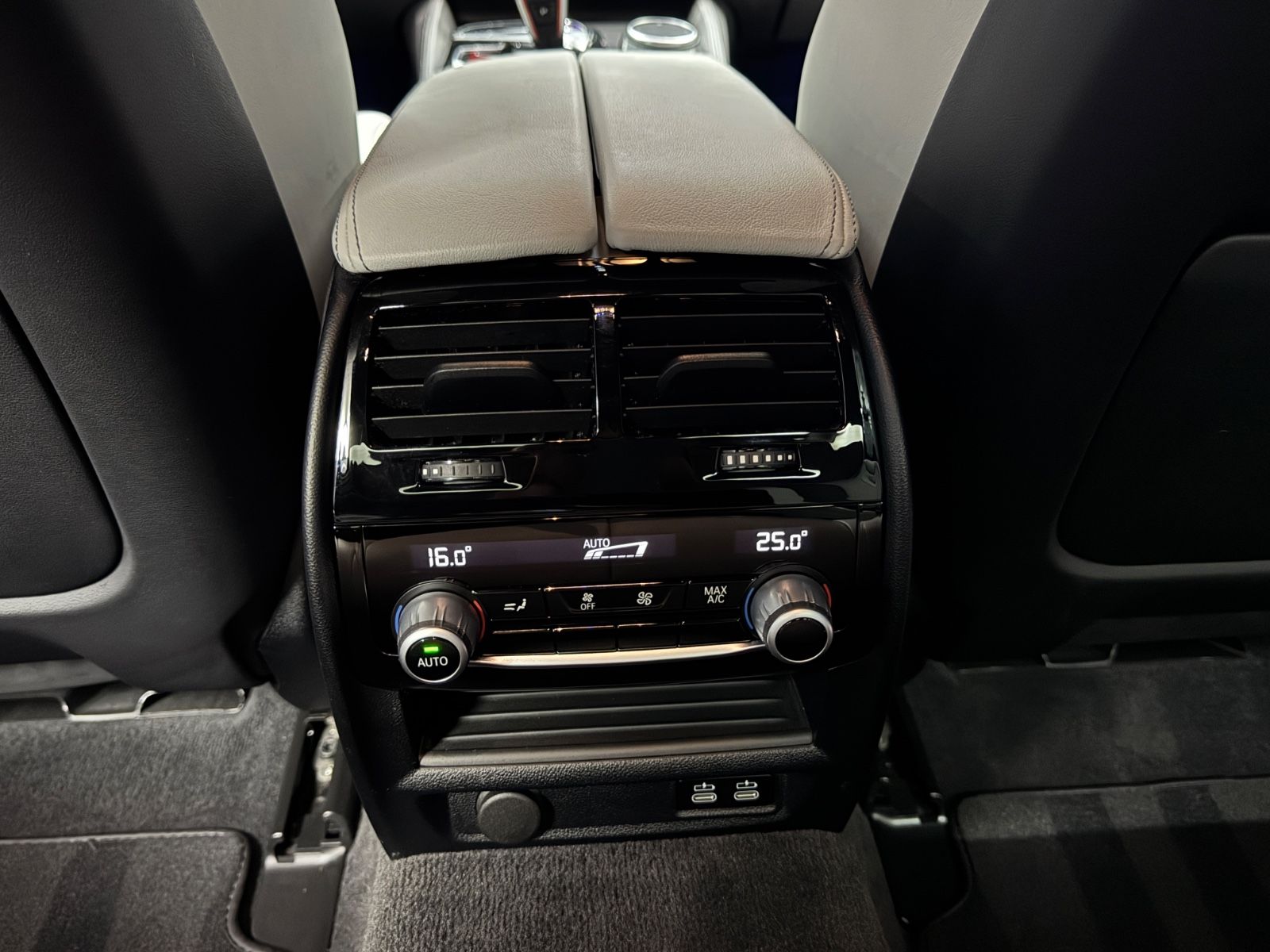 Fahrzeugabbildung BMW M5 Limousine Competition|KERAMIK|HEAD-UP|