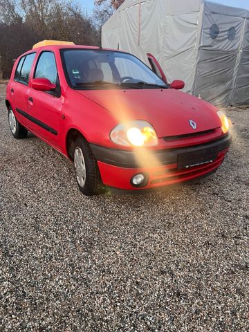 Renault Clio Neu TÜV Automatik