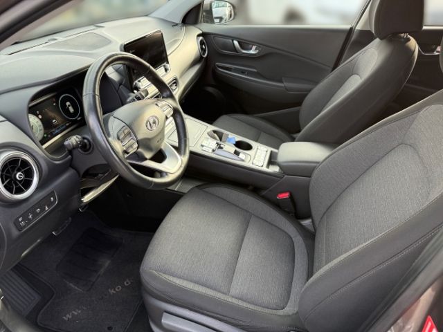 Fahrzeugabbildung Hyundai KONA Edition 30+ Elektro 2WD +NAVI+KLIMA+RFK+PDC
