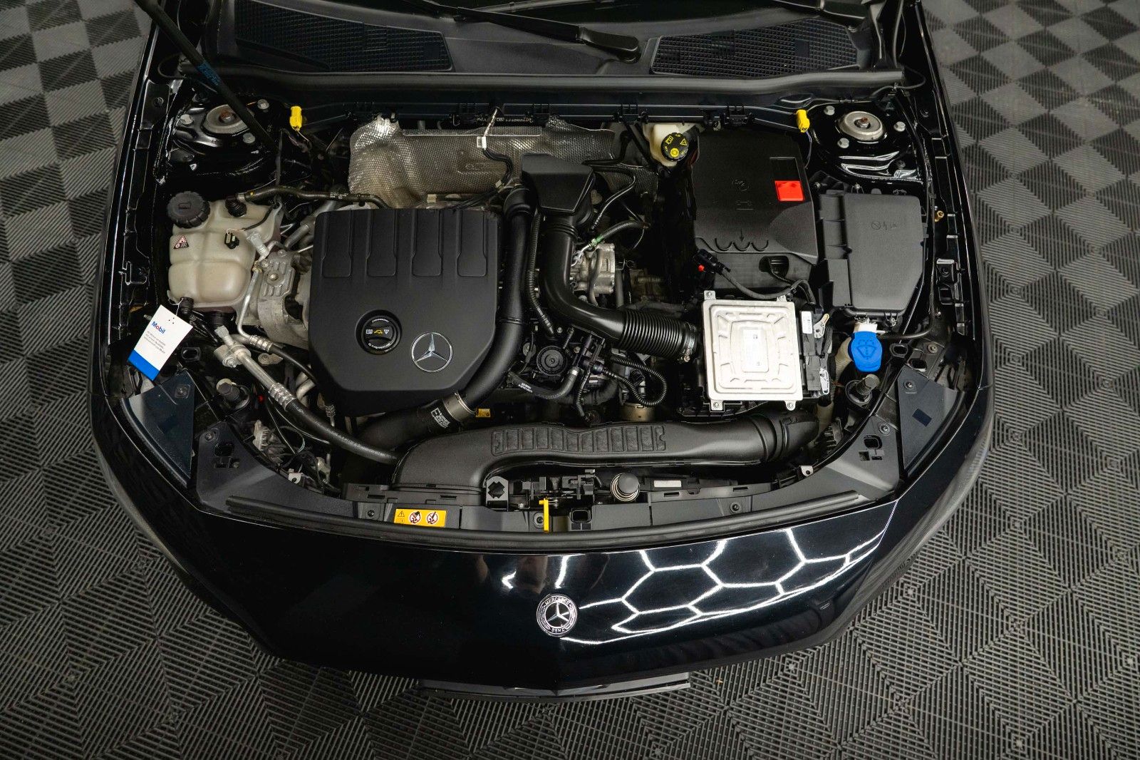 Fahrzeugabbildung Mercedes-Benz A 200 AMG Line *LED*Virtual Cockpit*CarPlay*