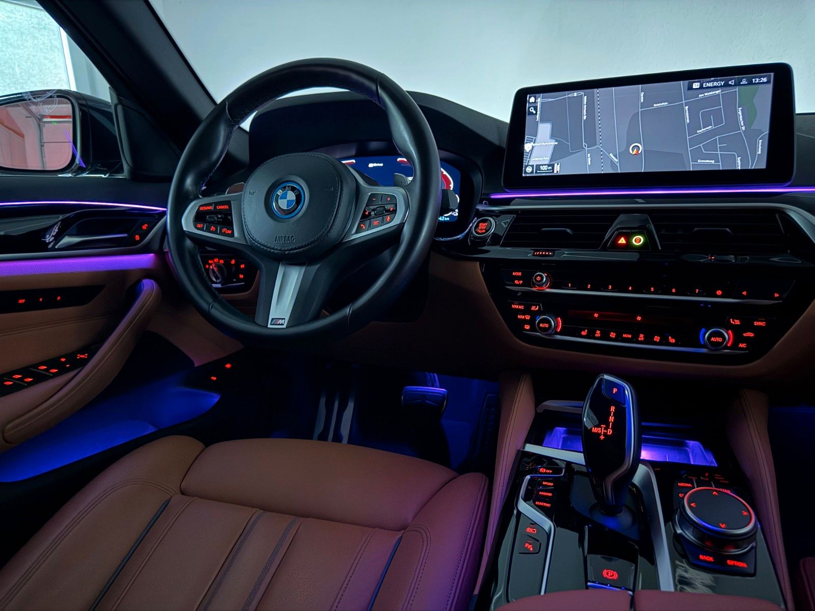 Fahrzeugabbildung BMW 530 e M SPORT/LED/HuD/LIVE COCKPIT+/19% MwSt.