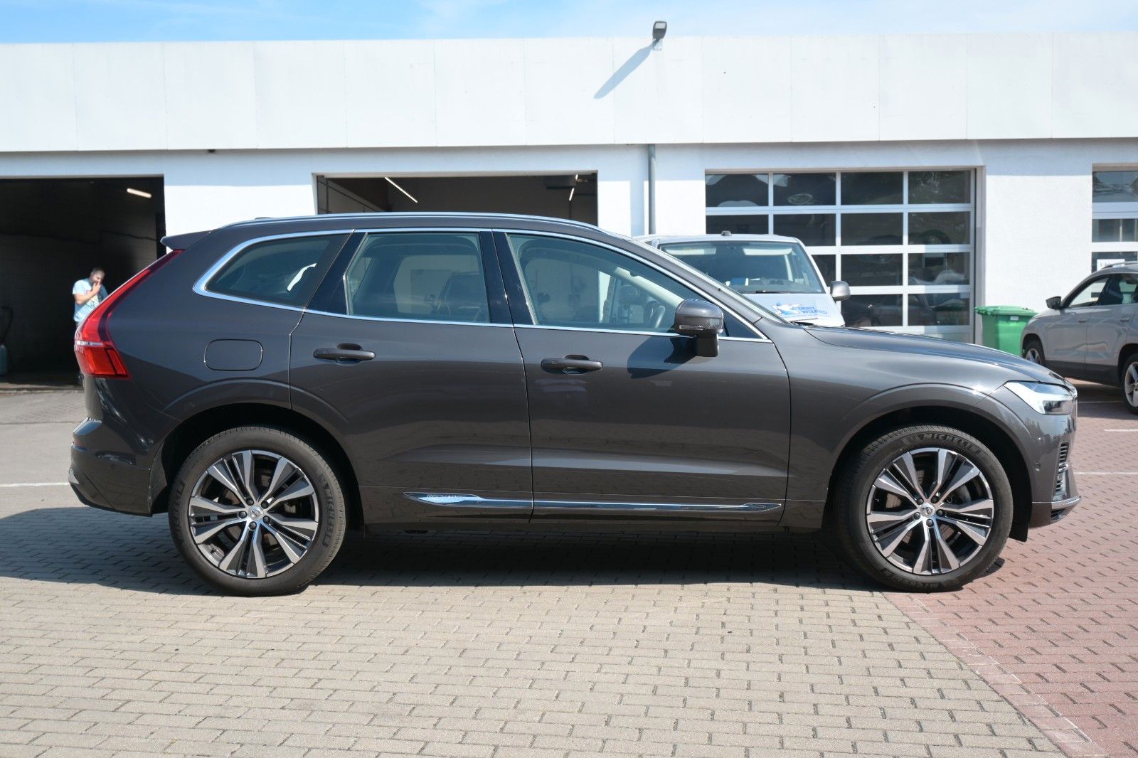 Fahrzeugabbildung Volvo XC60 T6 Inscript. PHEV AWD*HUD*Connect Edi.*360°