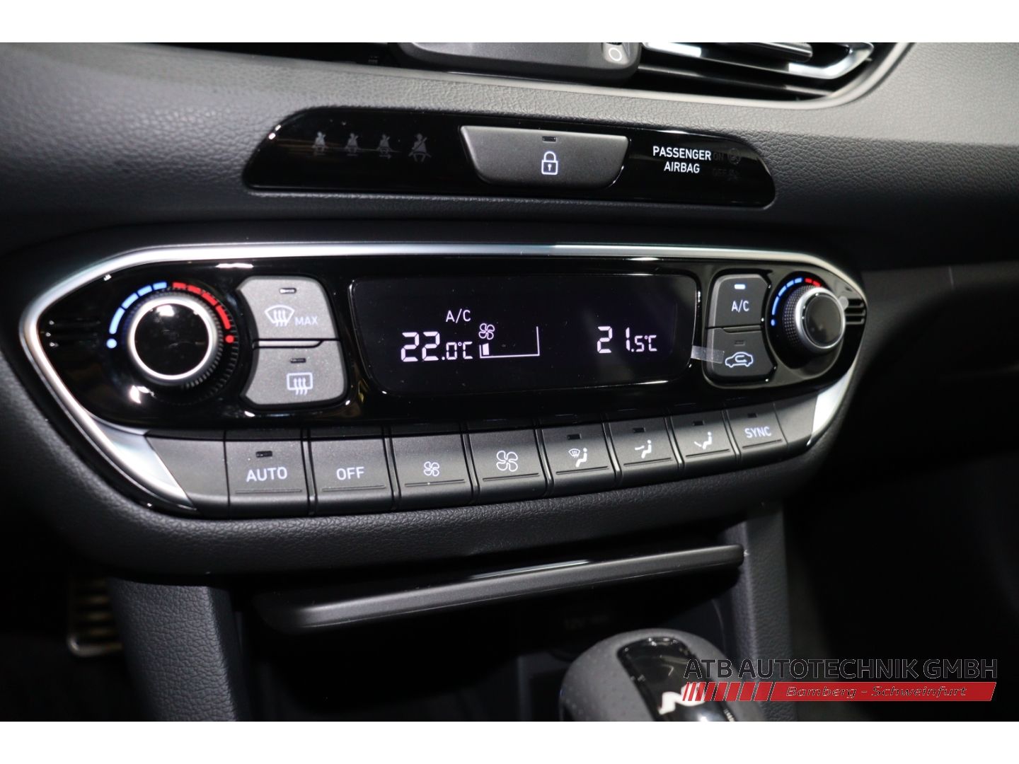 Fahrzeugabbildung Hyundai i30 N Line 1.5 T-GDI 48V 7-DCT Sitz.- Assistenzp