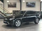 Mercedes-Benz GLC 250 4MATIC Autom. NAVI/S-HEFT/SHZ/MFL/R-CAM - blaue Mercedes-Benz GLC-Klasse