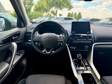 Mitsubishi Eclipse Cross - 12