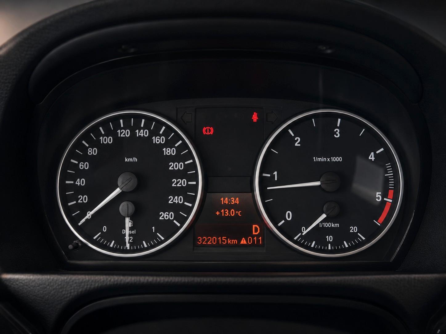 BMW 320 2006 — photo 20