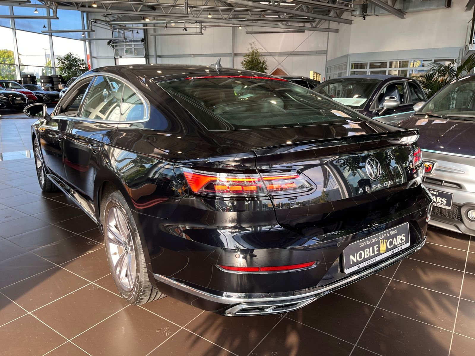 Fahrzeugabbildung Volkswagen Arteon R-Line KLIMA LED NAVI ALU