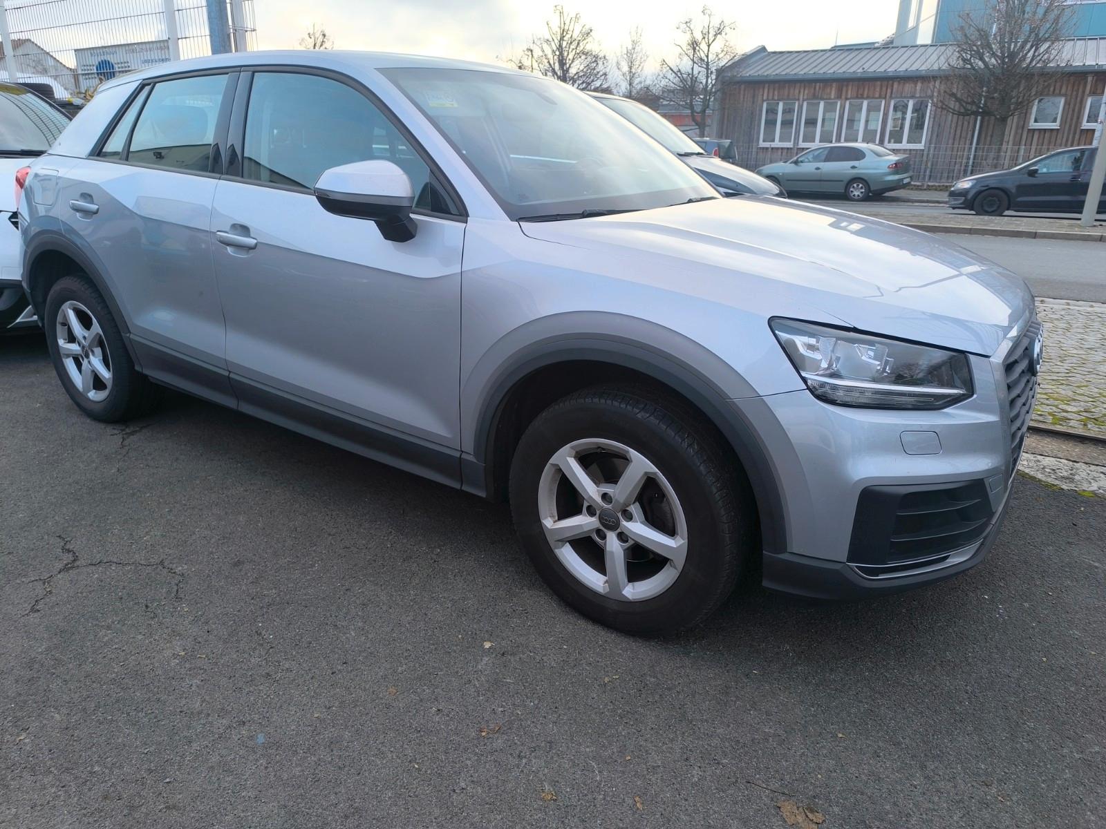 Audi Q2 30 TDI S tronic design, NAVI, PDC