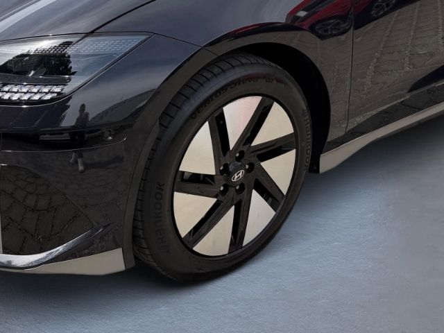Fahrzeugabbildung Hyundai IONIQ 6 Uniq Elektro 4WD +LEDER+KLIMA+NAVI+UVM+