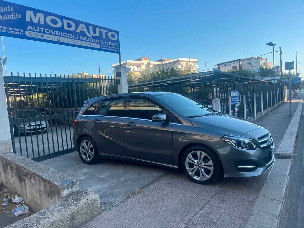 Mercedes B 180 2019, 1.5D dīzelis, Automāts, Furgons, Pelēks — Latvijā