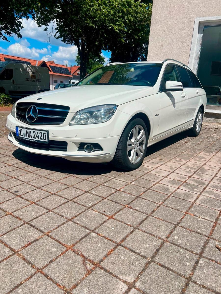 Mercedes-Benz C220, 2011