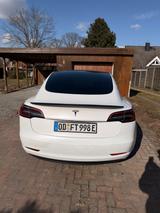 Tesla Model 3 12/22 Model 23  - Tesla Gebrauchtwagen in Hamburg