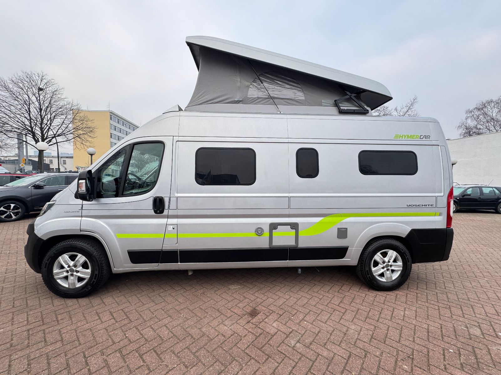 Fahrzeugabbildung HYMER / ERIBA / HYMERCAR YOSEMITE 600 CROSSOVER FIAT SCHLAFDACH LÄNGSBETT