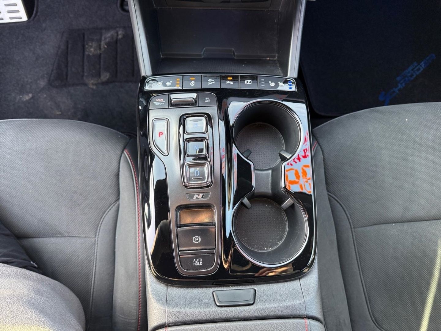 Fahrzeugabbildung Hyundai Tucson N-Line Plug-In Hybrid 4WD Sportpaket PDC