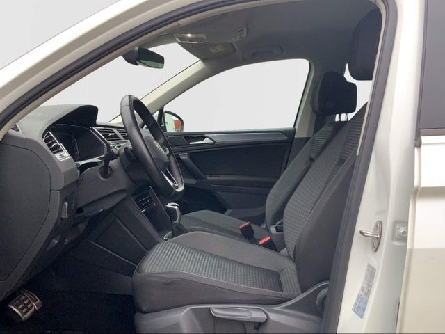 Tiguan 1.5 TSI Active,RFK,NAV,SHZ,LED.