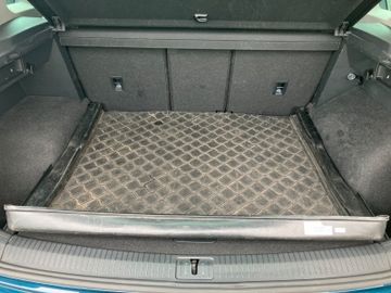 Volkswagen Tiguan - 5