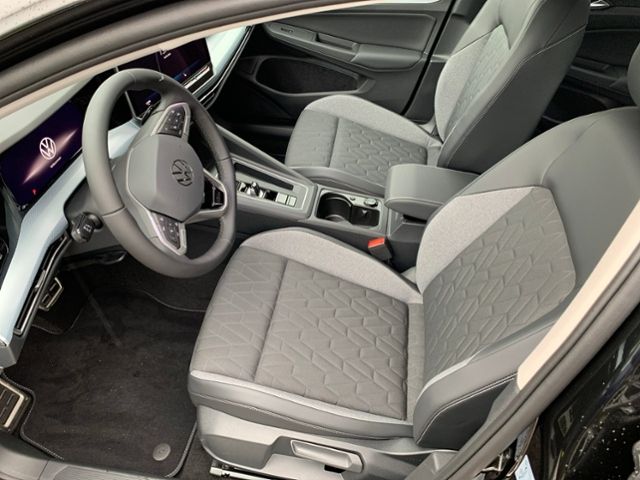 Fahrzeugabbildung Volkswagen Golf Variant 2.0 TDI DSG GOALHUD KAMERA AHK EASY