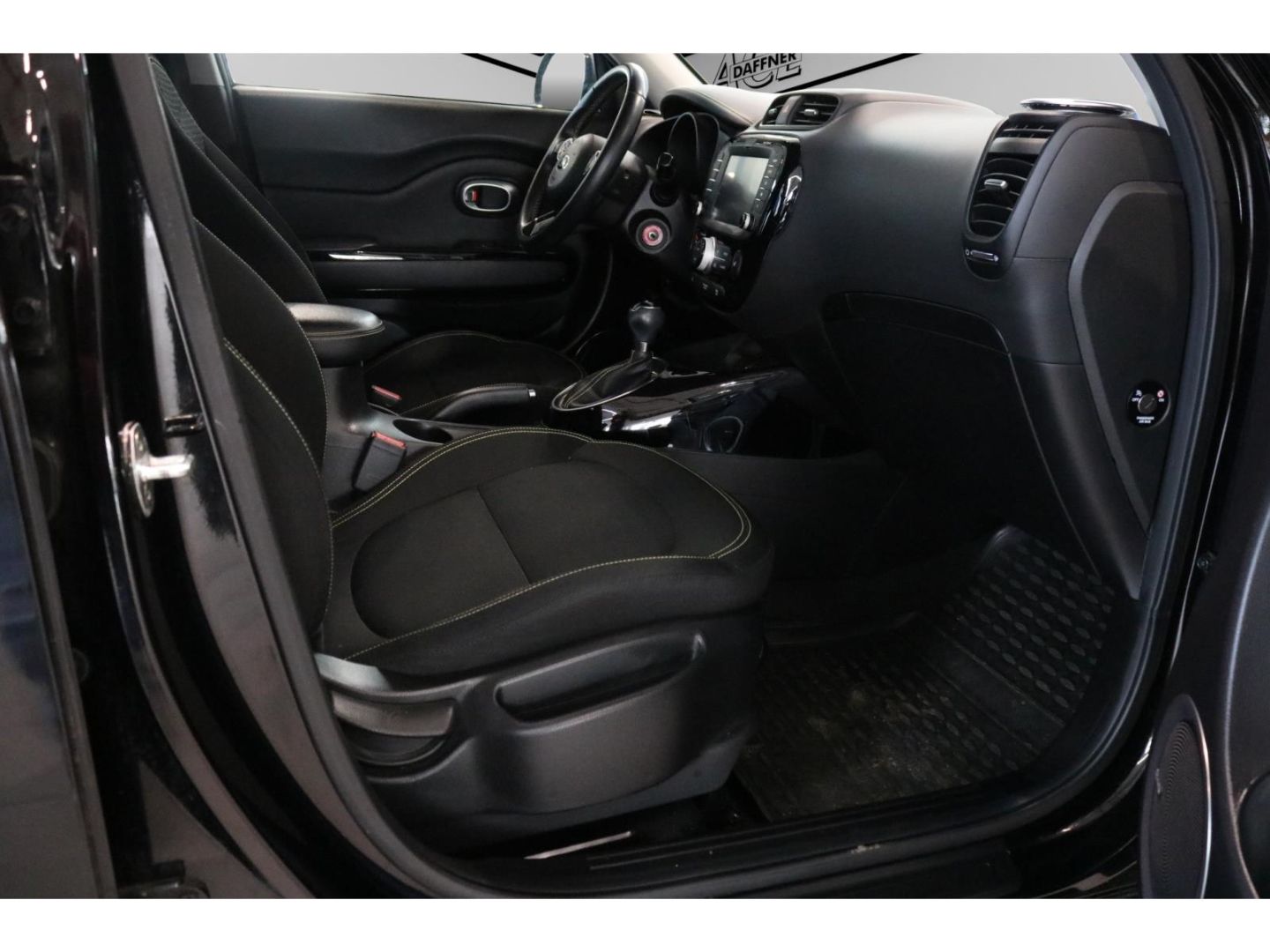 Fahrzeugabbildung Kia Soul Dream Team Navi Kamera Alu PDC Bluetooth