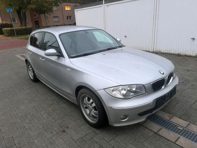 BMW 118i Automatik Kleinwagen TÜV Neu