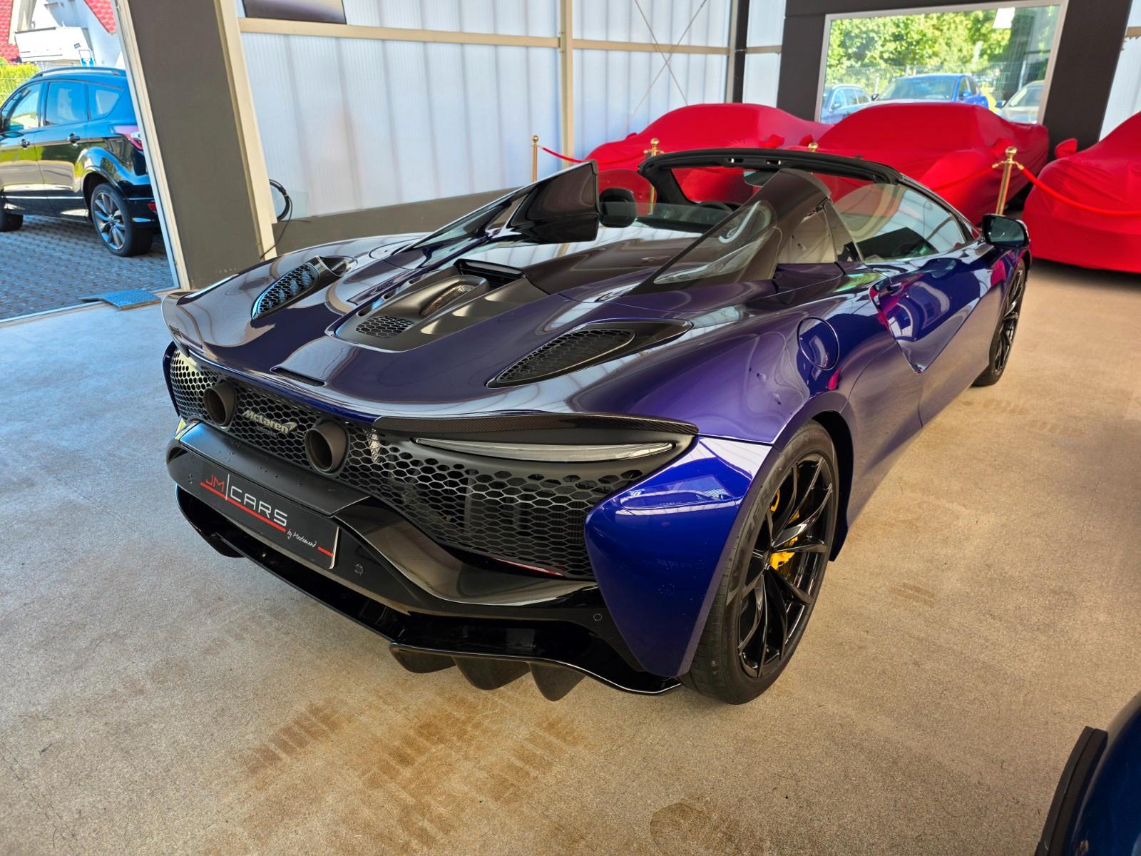 McLaren Artura Spider