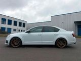 Skoda Octavia Lim. RS 245 Glasdach+DSG+Standhzg. - Skoda Octavia mit Benzin-Antrieb: Alcantara, Navigationssystem, Limousine, RS