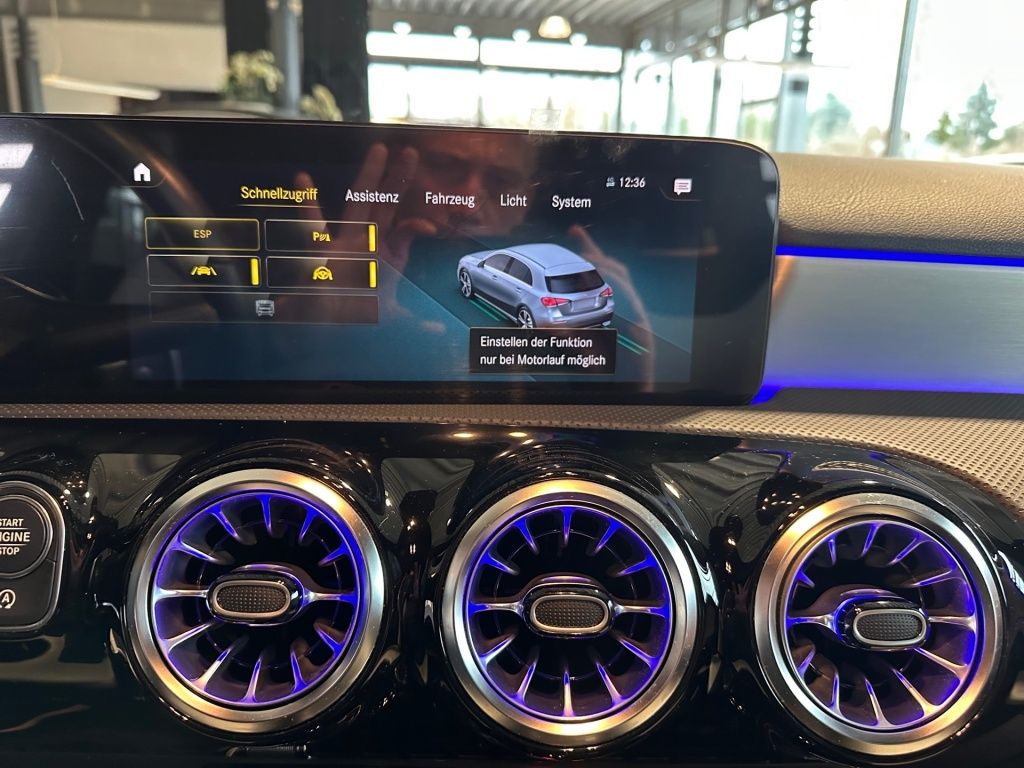 Fahrzeugabbildung Mercedes-Benz A 180 AMG Night ACC Multibeam SHZ Ambie. Sport