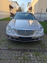 Mercedes-Benz E 280 CDI ELEGANCE PANO STANDHEIZUNG - Mercedes-Benz E 280 mit Panoramadach