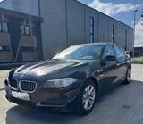 BMW 528i 