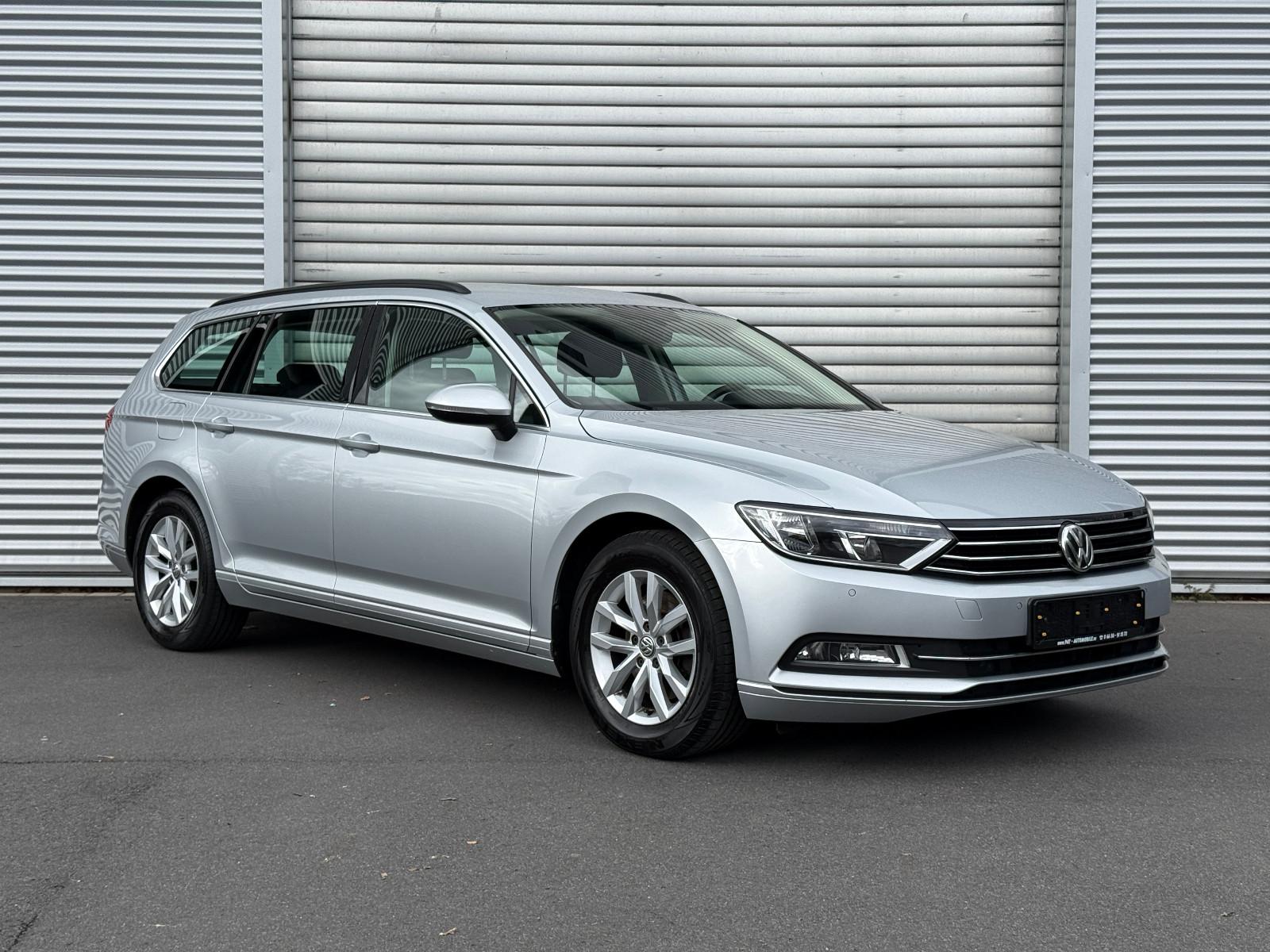 Volkswagen Passat Comfortline DSG ACC Navi PDC SHZ Massage