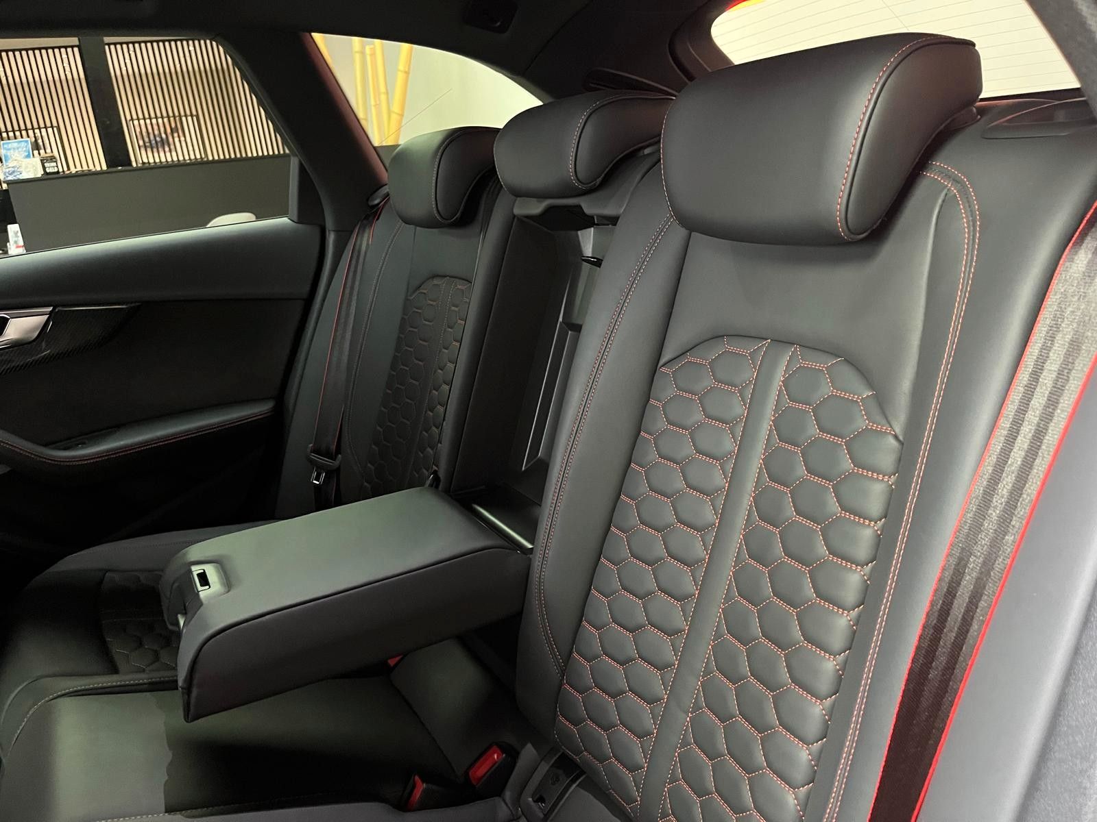 Fahrzeugabbildung Audi RS 4 Avant 2.9 TFSI quattro*Dynamic*Matrix*360°*