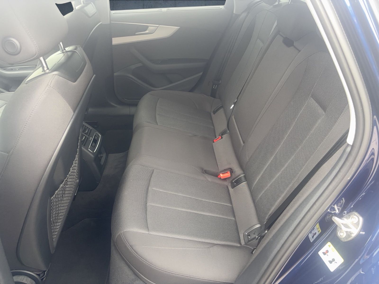Audi A4 - Bild 13