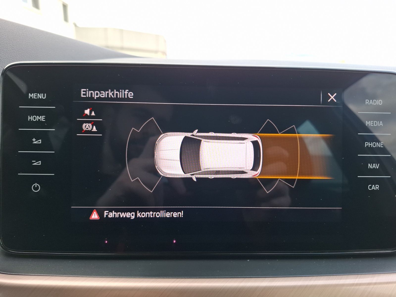 Fahrzeugabbildung SKODA Kamiq TSI Style LED Navi AID GRA PDC SH