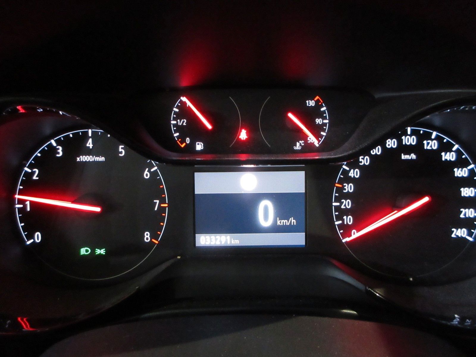 Fahrzeugabbildung Opel Corsa 1.2 T Elegance LED/NAVI/PDC/ALU/TEMPO