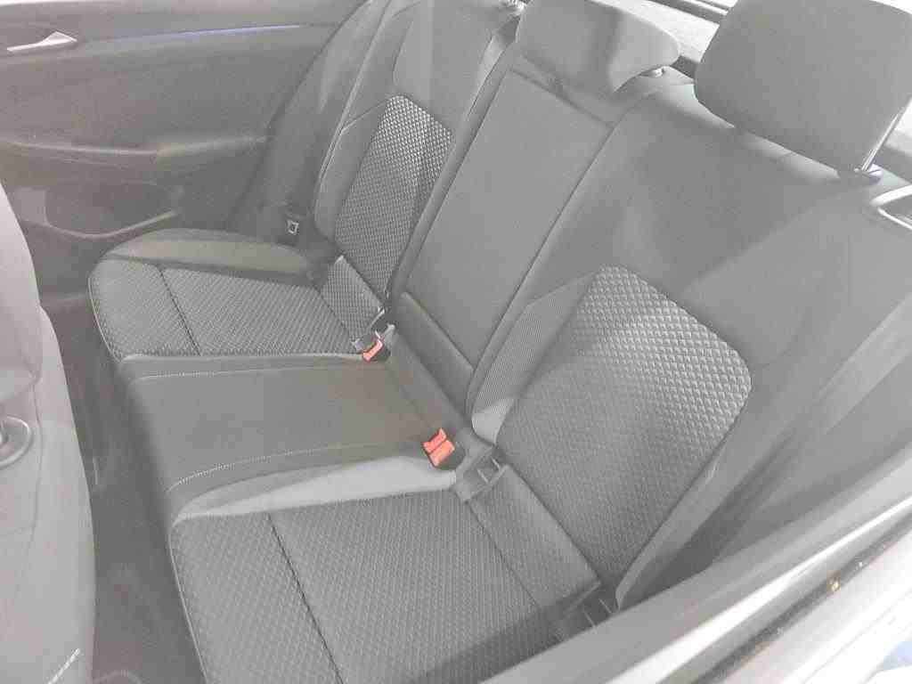 Volkswagen Golf - Bild 9