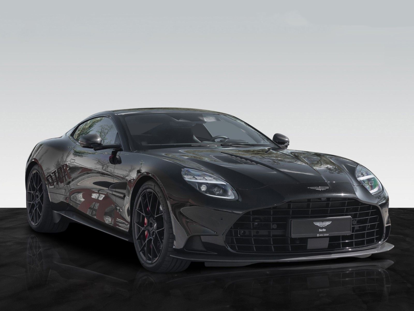 ASTON MARTIN Vanquish