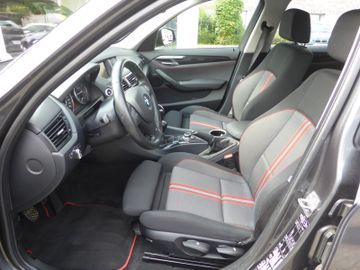 BMW X1 20 d xDrive Sport Line AHKNaviSHPDCAlu 18